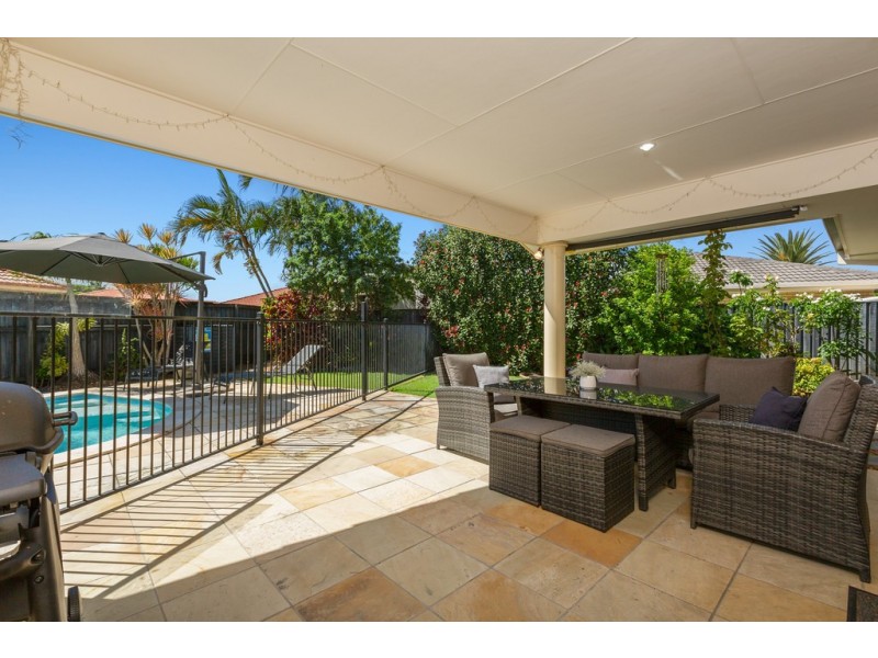 12 Magnolia Crescent, Banora Point NSW 2486