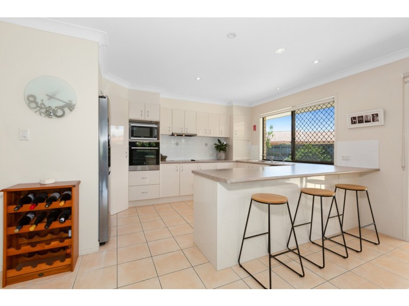 12 Magnolia Crescent, Banora Point NSW 2486