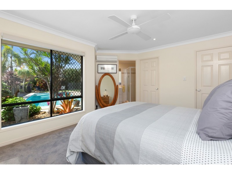 12 Magnolia Crescent, Banora Point NSW 2486