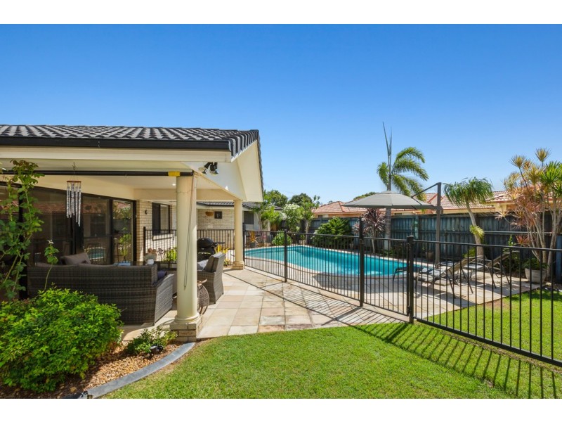 12 Magnolia Crescent, Banora Point NSW 2486