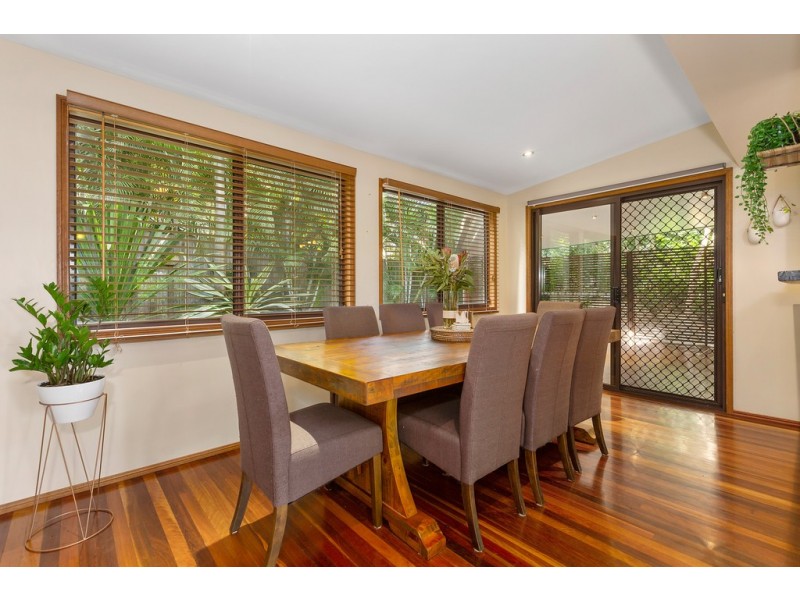 42 Broadwater Esplanade, Bilambil Heights NSW 2486