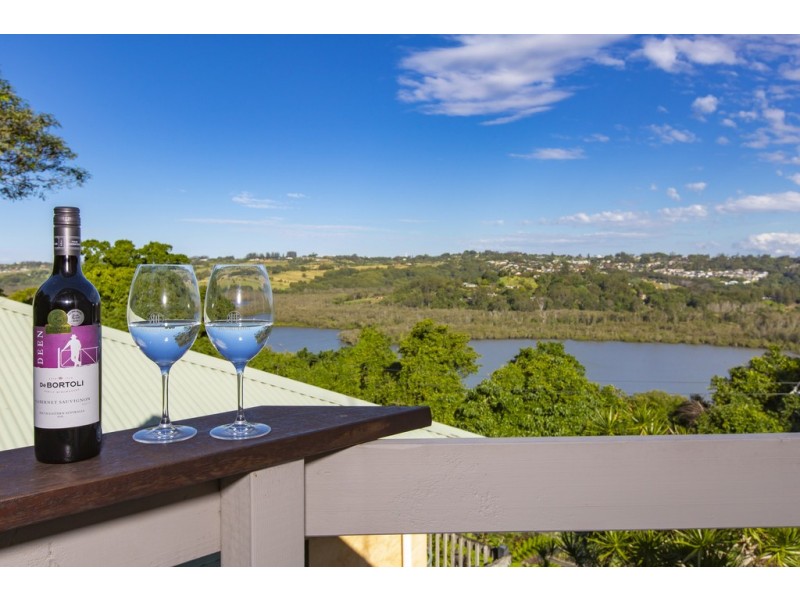 42 Broadwater Esplanade, Bilambil Heights NSW 2486