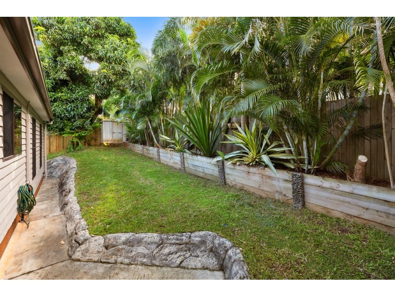 42 Broadwater Esplanade, Bilambil Heights NSW 2486