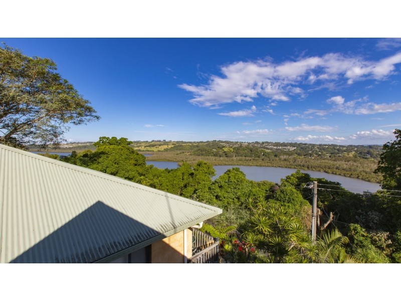 42 Broadwater Esplanade, Bilambil Heights NSW 2486