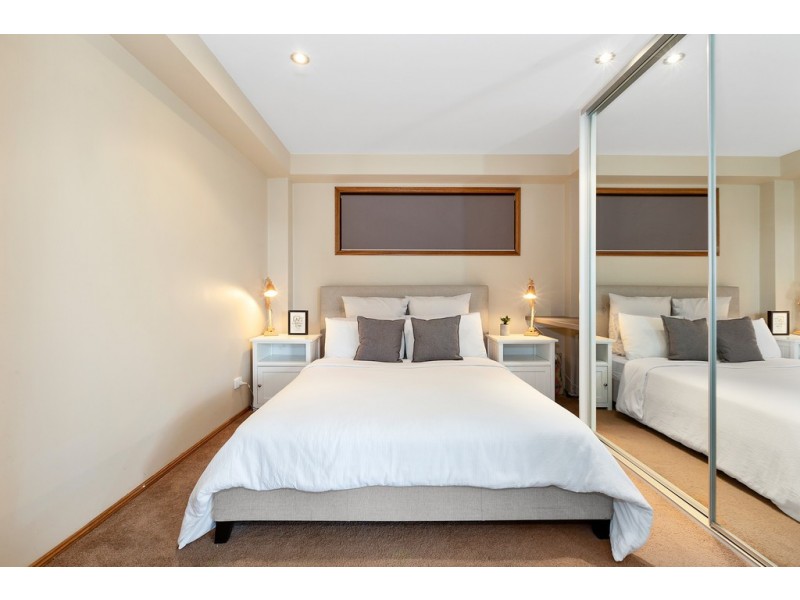 42 Broadwater Esplanade, Bilambil Heights NSW 2486