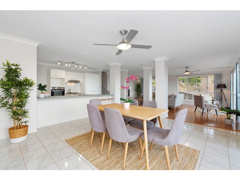 6 Lake Tahoe Drive, Bilambil Heights NSW 2486