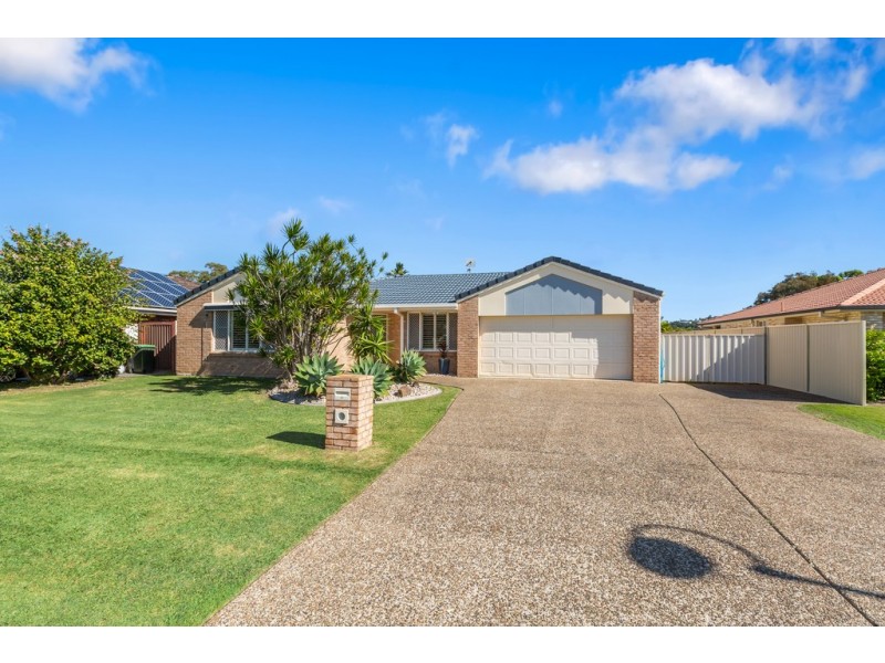 31 Avondale Drive, Banora Point NSW 2486
