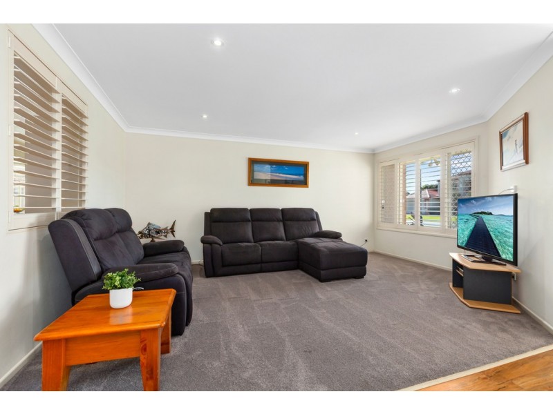 31 Avondale Drive, Banora Point NSW 2486