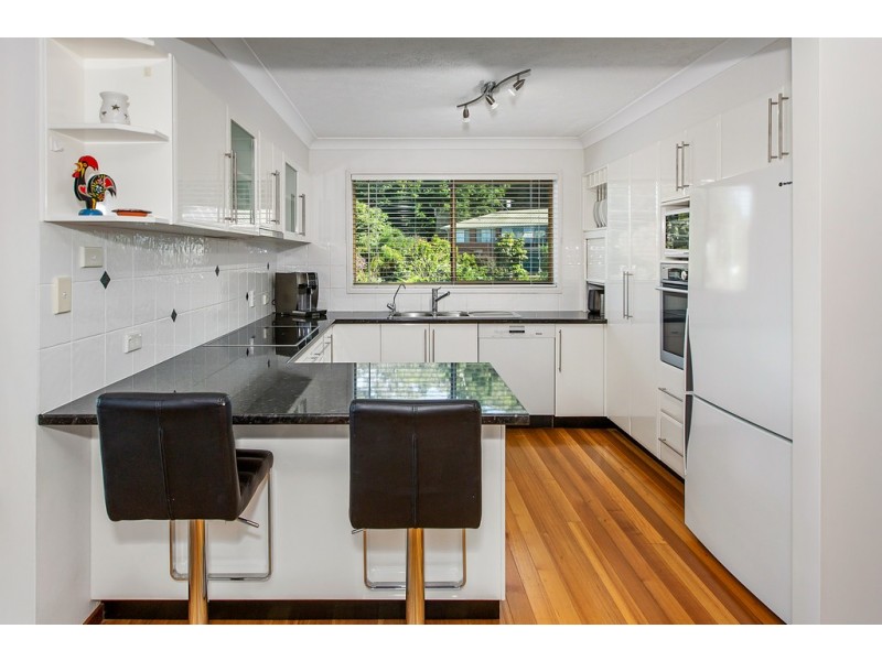 2/33 Mariners Crescent, Banora Point NSW 2486