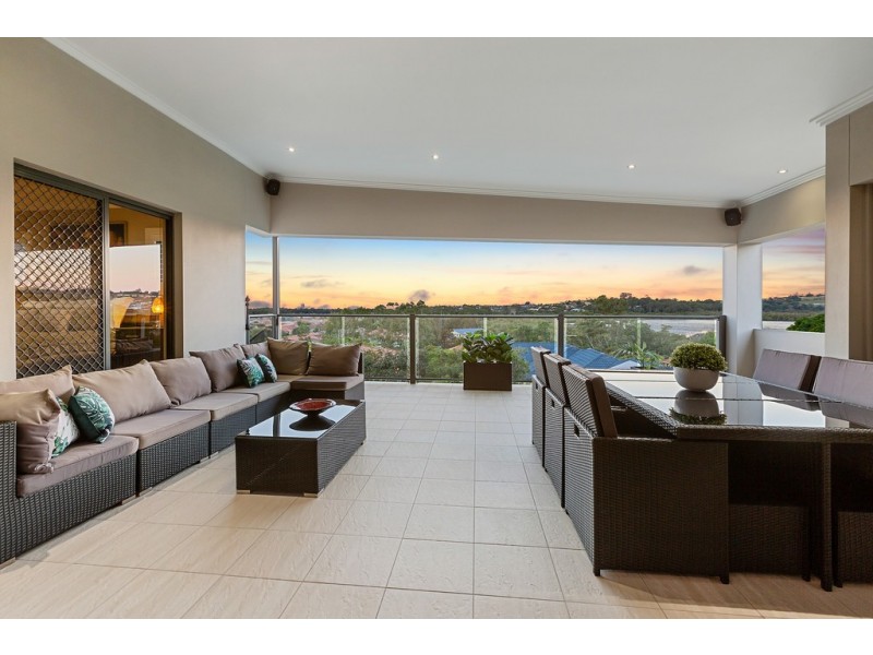 16 Daintree Close, Banora Point NSW 2486