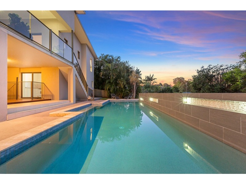 16 Daintree Close, Banora Point NSW 2486