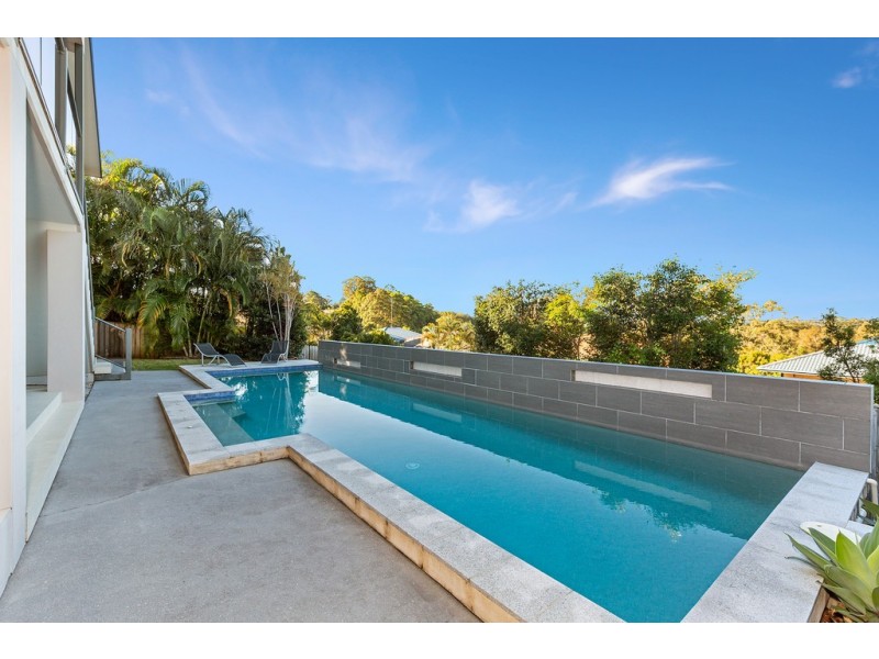 16 Daintree Close, Banora Point NSW 2486