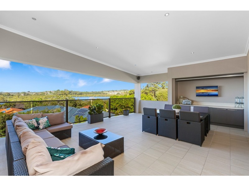 16 Daintree Close, Banora Point NSW 2486