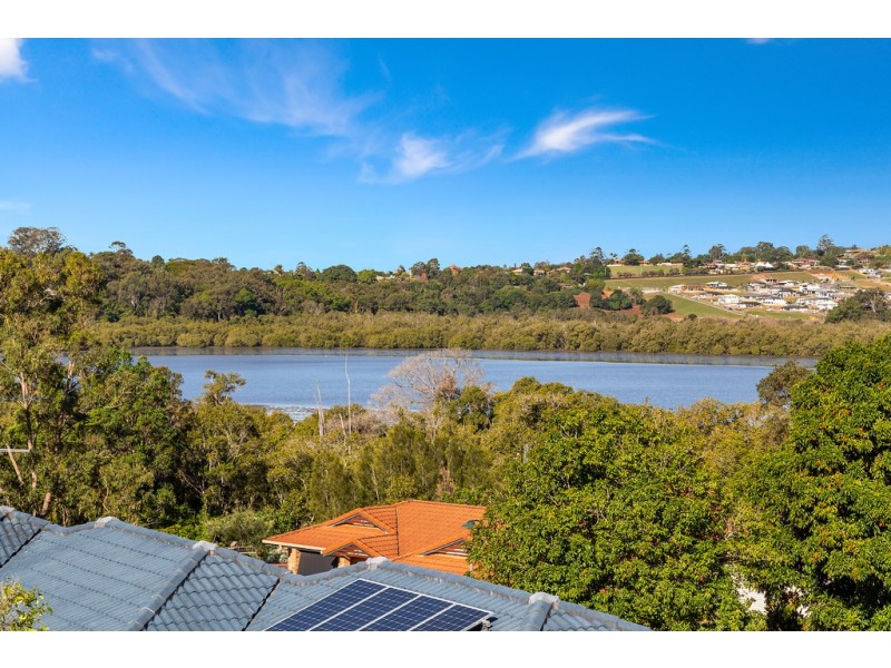 16 Daintree Close, Banora Point NSW 2486
