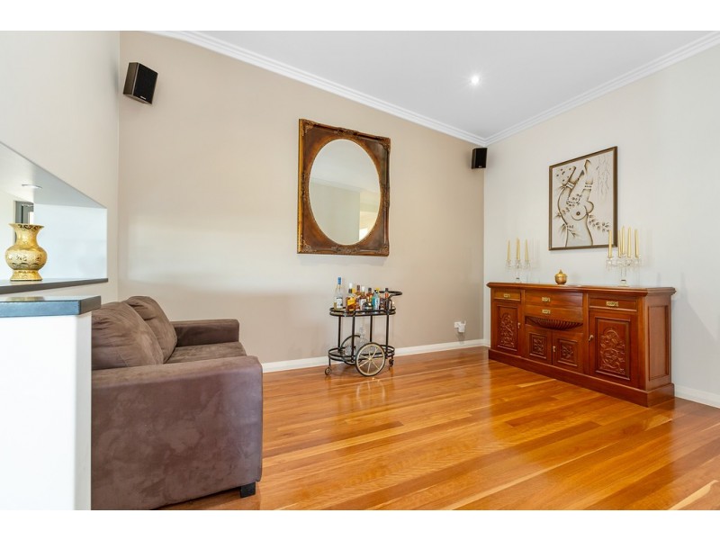 16 Daintree Close, Banora Point NSW 2486