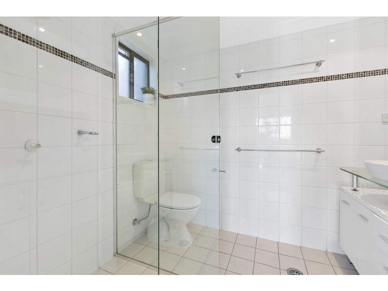 34 Broadwater Esplanade, Bilambil Heights NSW 2486