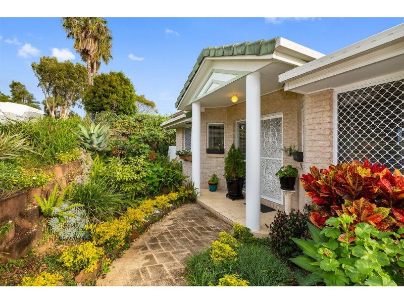 29 St Andrews Way, Banora Point NSW 2486