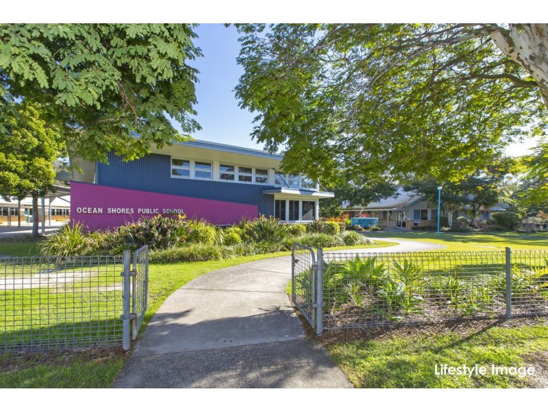 12 Kallaroo Circuit, Ocean Shores NSW 2483