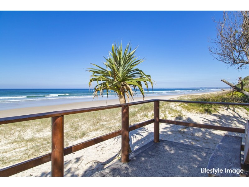 12 Kallaroo Circuit, Ocean Shores NSW 2483