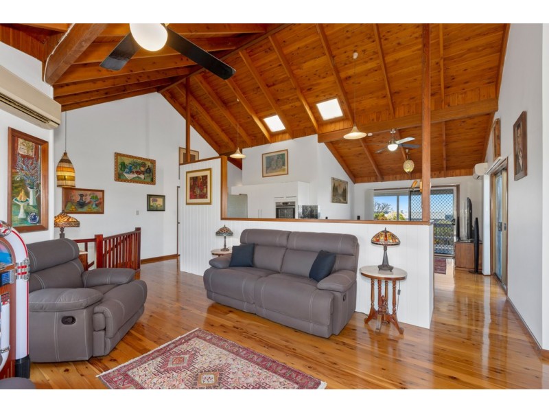 77 Lakeview Terrace, Bilambil Heights NSW 2486