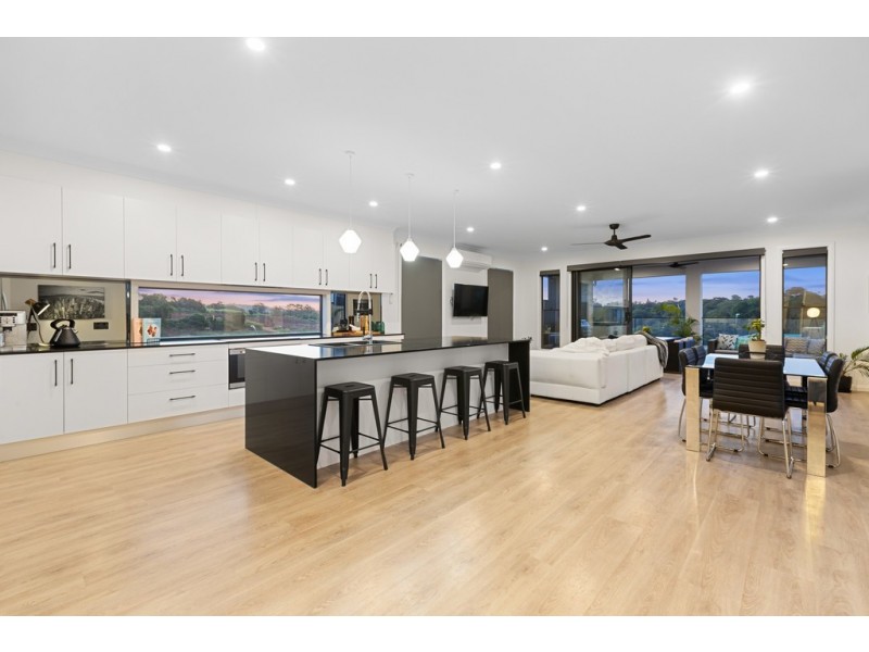 20 Feathertop Street, Banora Point NSW 2486