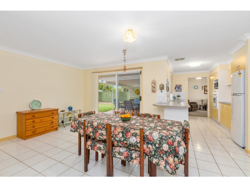 14 Woodlands Drive, Banora Point NSW 2486