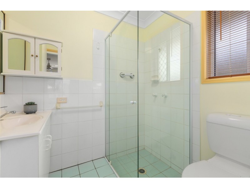 14 Woodlands Drive, Banora Point NSW 2486