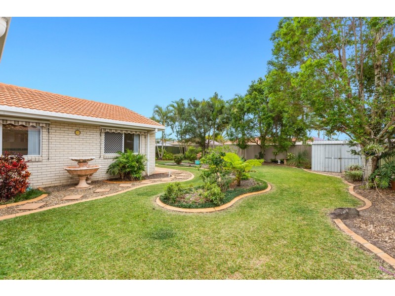 14 Woodlands Drive, Banora Point NSW 2486