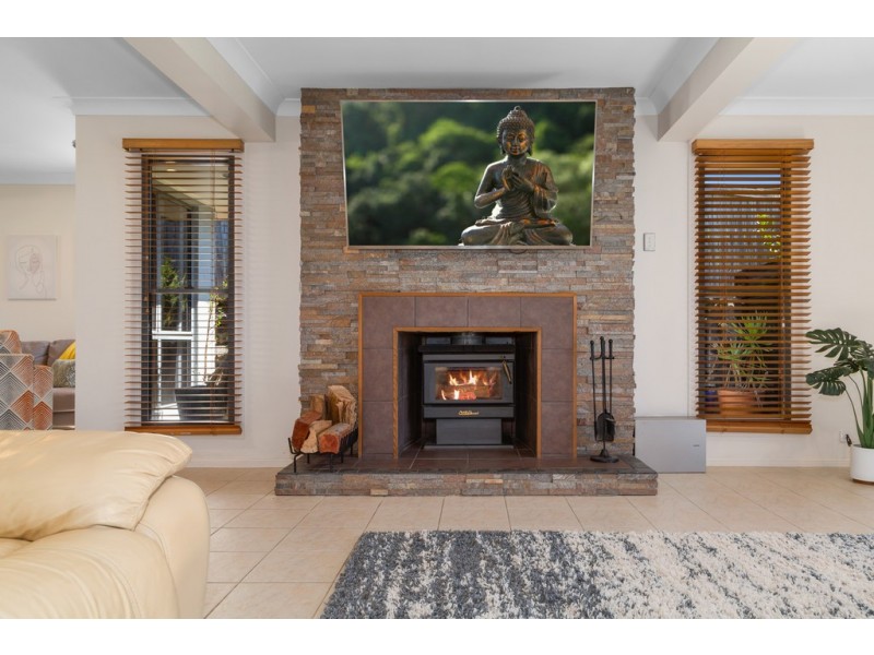 70 Lochlomond Drive, Banora Point NSW 2486