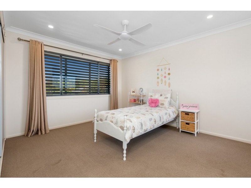 70 Lochlomond Drive, Banora Point NSW 2486