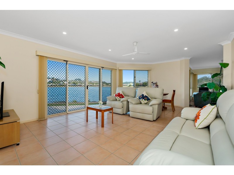 86 Winders Place, Banora Point NSW 2486