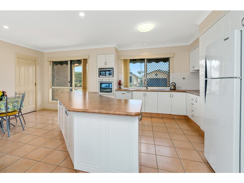 86 Winders Place, Banora Point NSW 2486