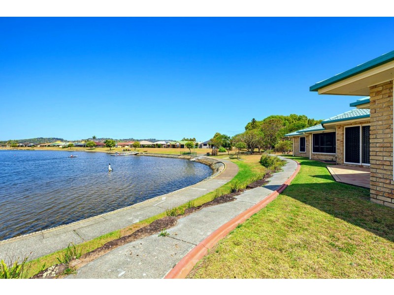 86 Winders Place, Banora Point NSW 2486