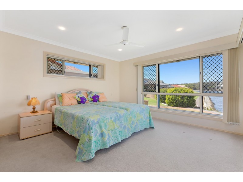 86 Winders Place, Banora Point NSW 2486