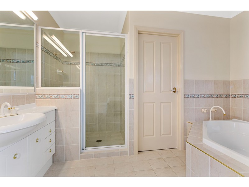 86 Winders Place, Banora Point NSW 2486