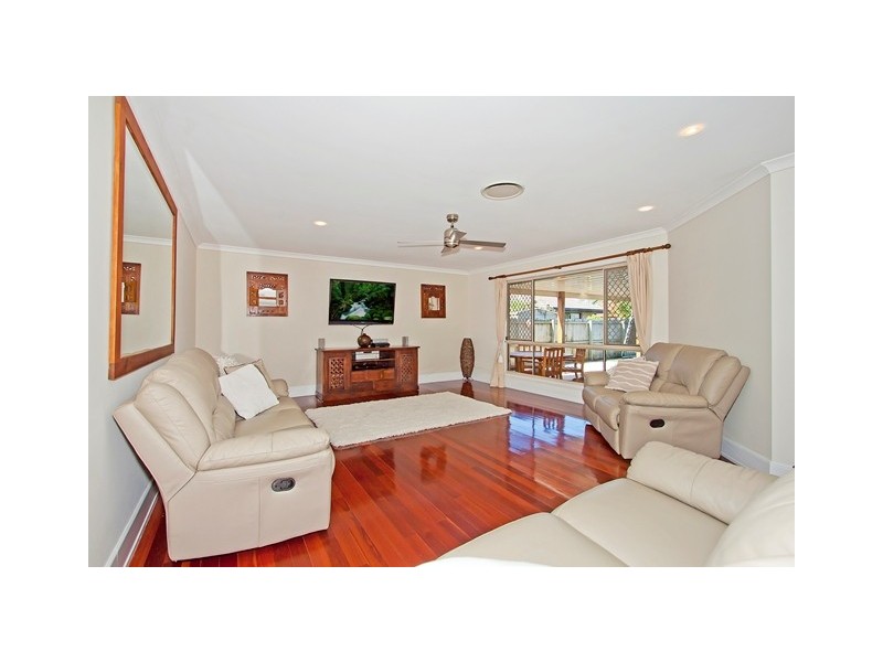 10 Stradbroke Dr, Tweed Heads South NSW 2486