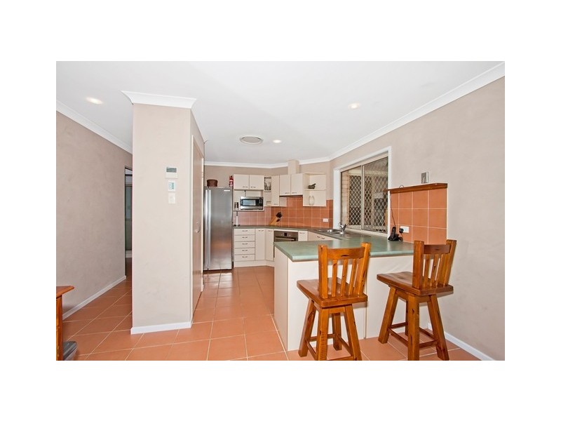 10 Stradbroke Dr, Tweed Heads South NSW 2486