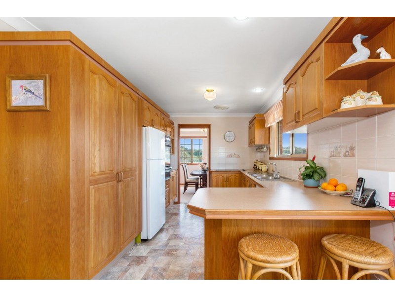 8 Tralee Drive, Banora Point NSW 2486