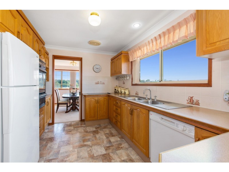8 Tralee Drive, Banora Point NSW 2486