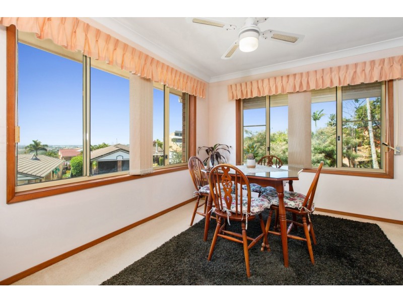 8 Tralee Drive, Banora Point NSW 2486