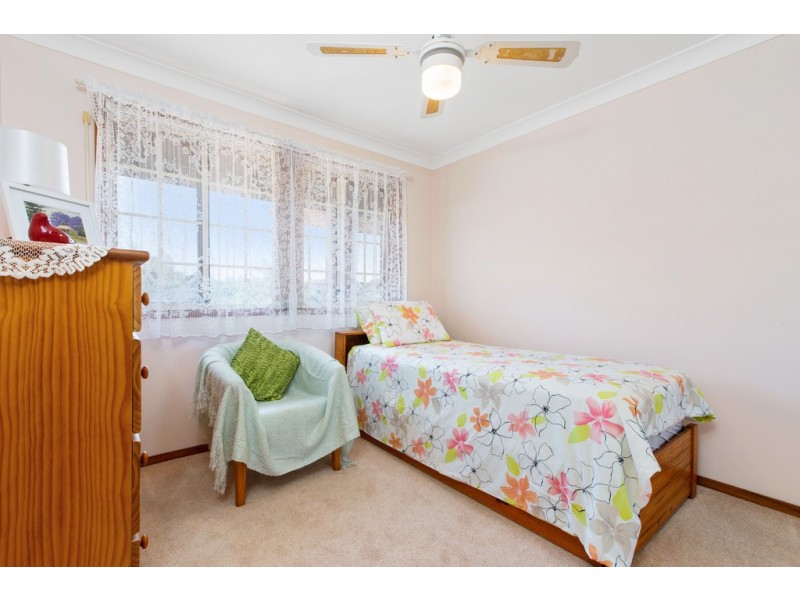 8 Tralee Drive, Banora Point NSW 2486