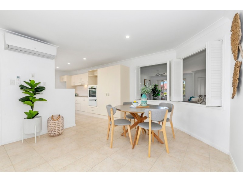 92 Avondale Drive, Banora Point NSW 2486