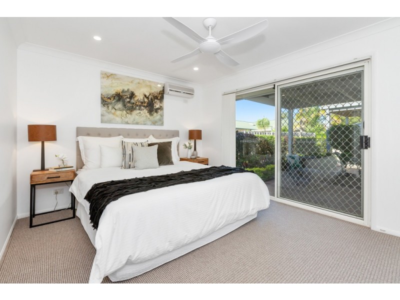 92 Avondale Drive, Banora Point NSW 2486