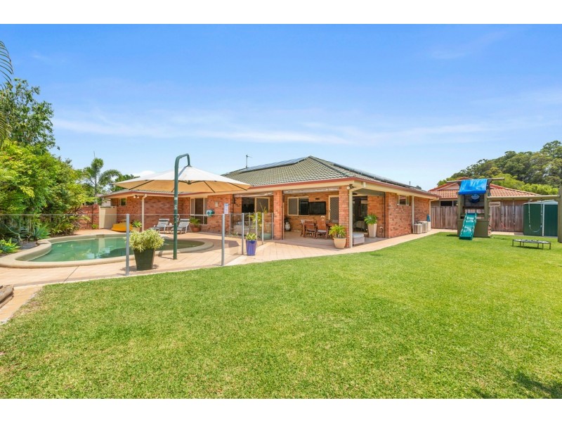 15 Franklin Street, Banora Point NSW 2486