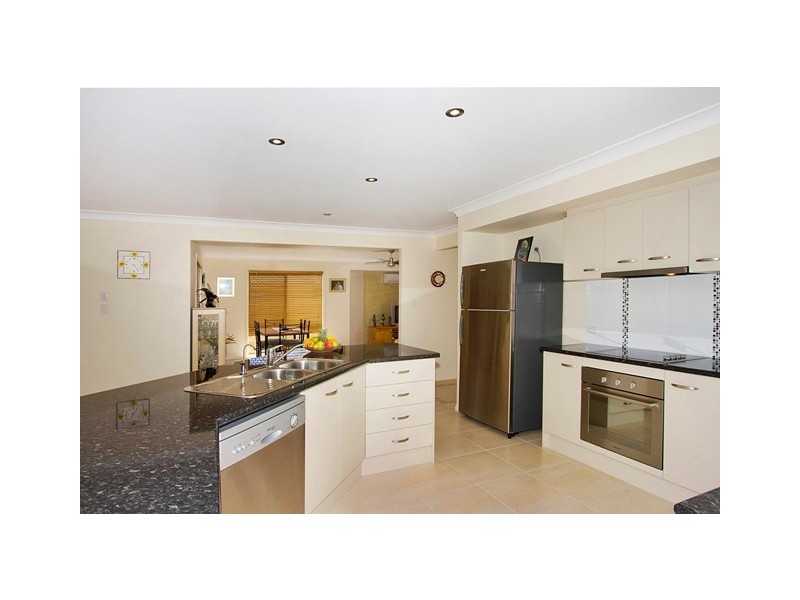 16 Westwood Street, Banora Point NSW 2486