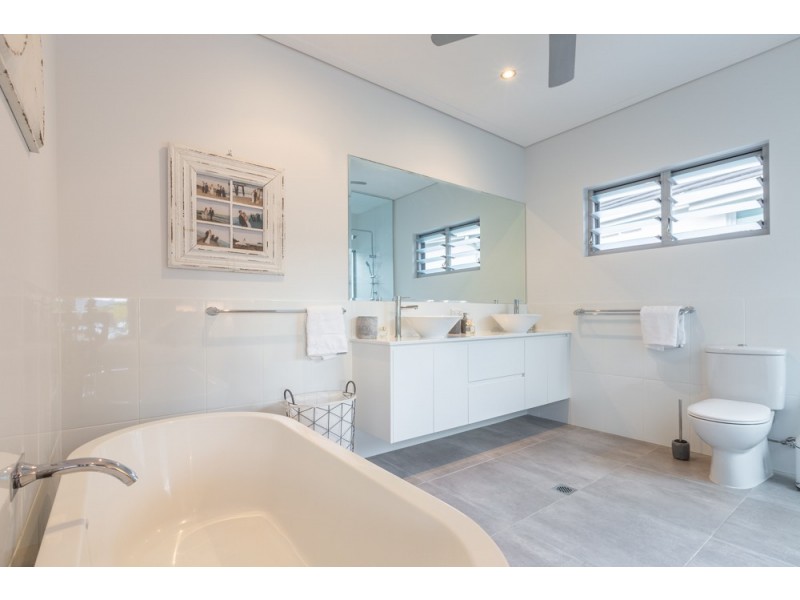 23 Brindabella Quay, Trinity Park QLD 4879
