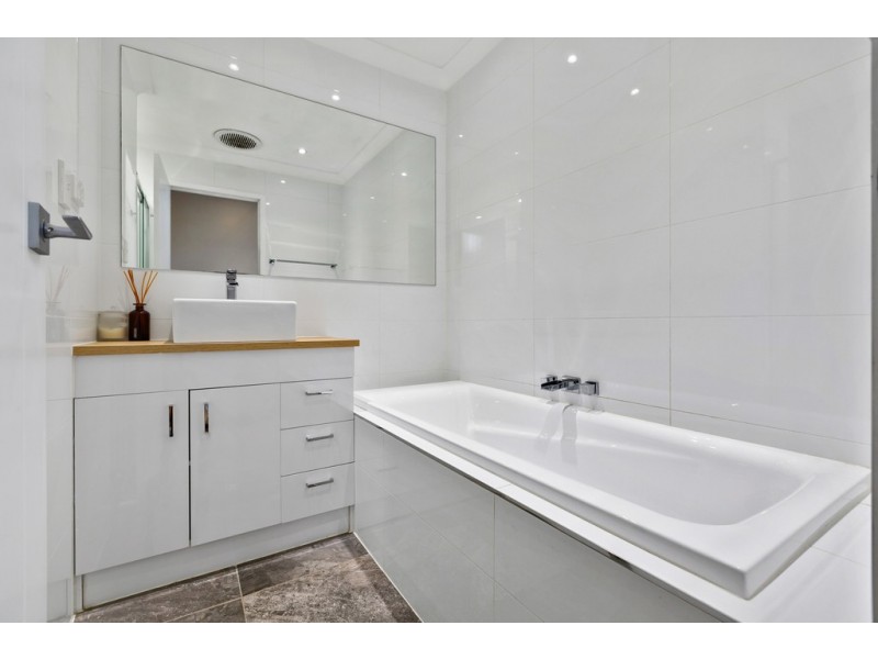 2/23 Vail Court, Bilambil Heights NSW 2486