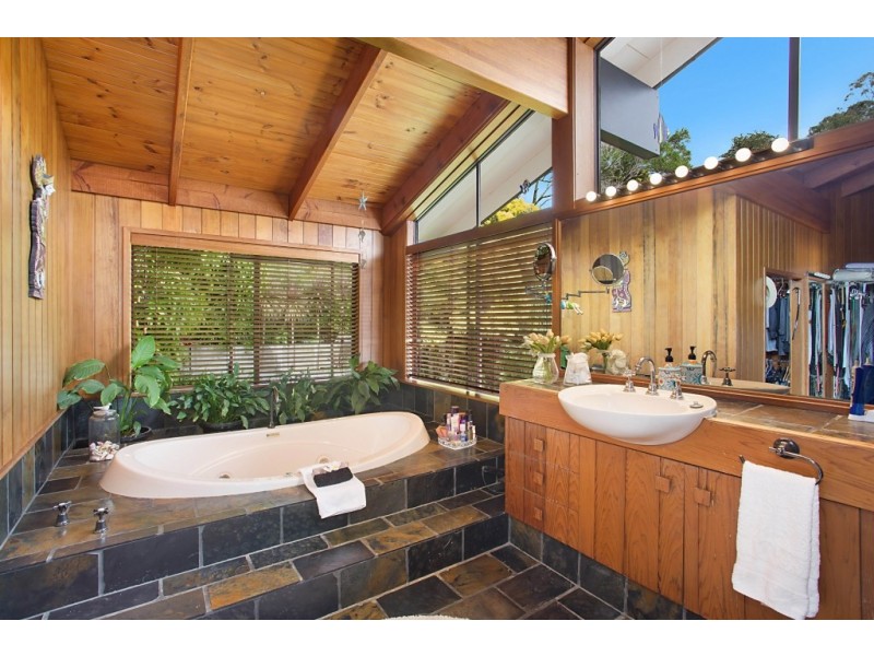 8 Parkes Lane, Terranora NSW 2486