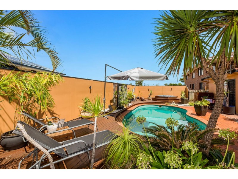 38B Walter Crescent, Banora Point NSW 2486