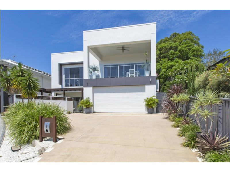 44A Lochlomond Drive, Banora Point NSW 2486